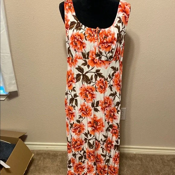 Old Navy Floral Sheath Maxi Dress - Picture 3 of 9